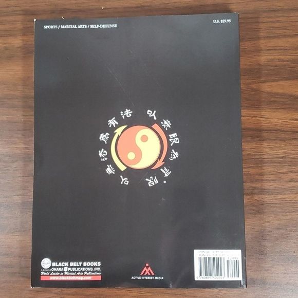 Bruce Lee Tao of Jeet Kune Do Book Expanded Edition 2013 - Picture 4 of 4